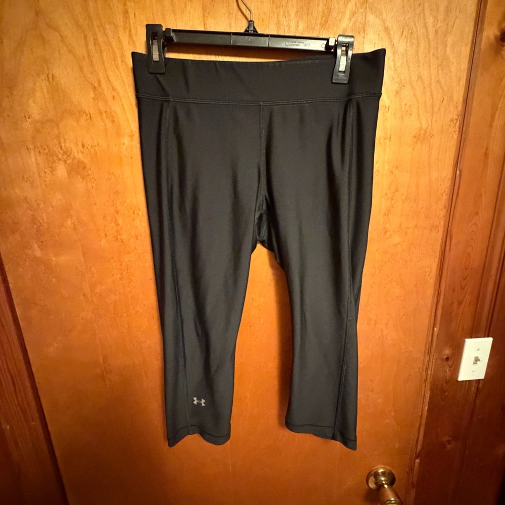 Under Armour Black Capri Workout Leggings with Reflective Logo
